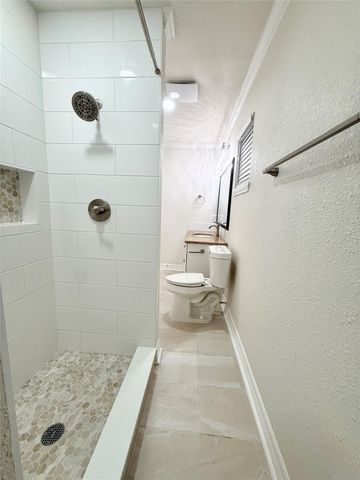 477 Oyster Creek Court, Richwood, TX 77531