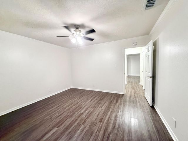 477 Oyster Creek Court, Richwood, TX 77531