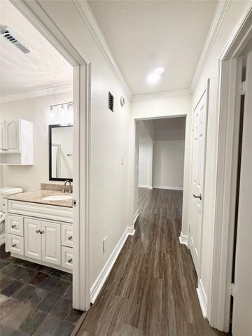 477 Oyster Creek Court, Richwood, TX 77531