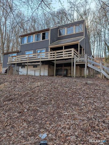 24 Chestnut Hill Road, Newtown, CT 06482