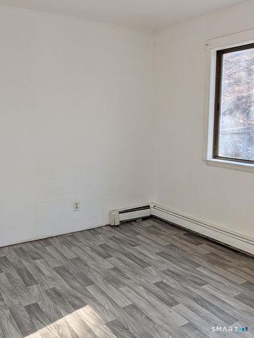 24 Chestnut Hill Road, Newtown, CT 06482