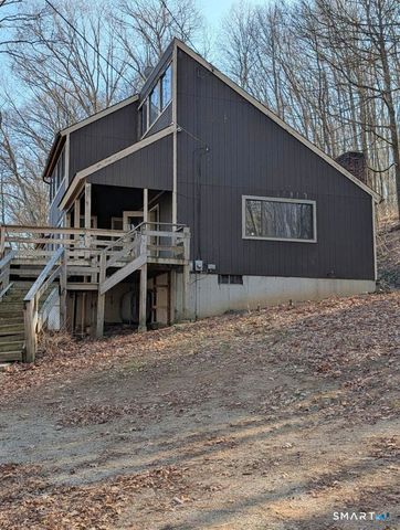 24 Chestnut Hill Road, Newtown, CT 06482