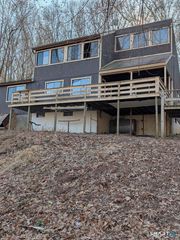 24 Chestnut Hill Road, Newtown, CT 06482