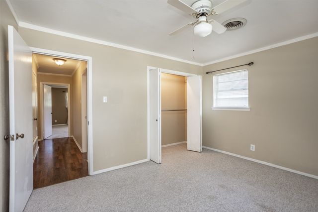 2005 Maplewood Drive, Gainesville, TX 76240