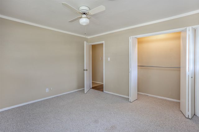 2005 Maplewood Drive, Gainesville, TX 76240
