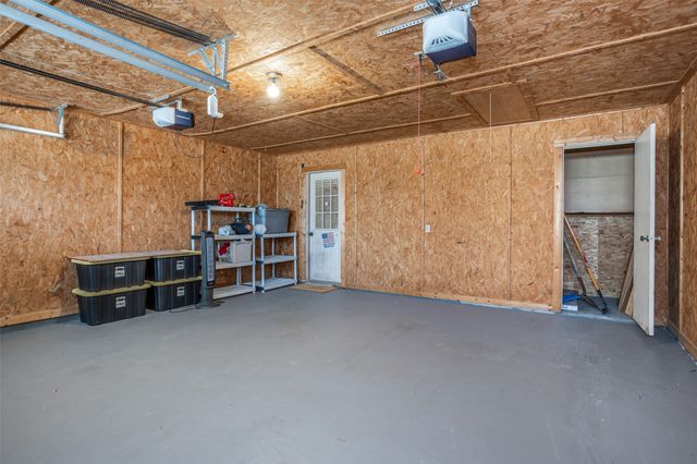 2005 Maplewood Drive, Gainesville, TX 76240