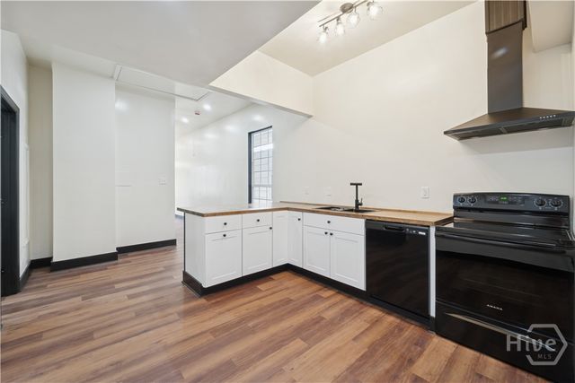 604 W 40th Street, Savannah, GA 31415