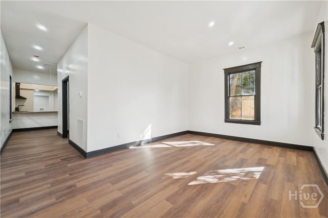 604 W 40th Street, Savannah, GA 31415