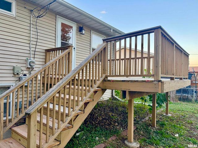 1229 13TH Avenue N, Clinton, IA 52732