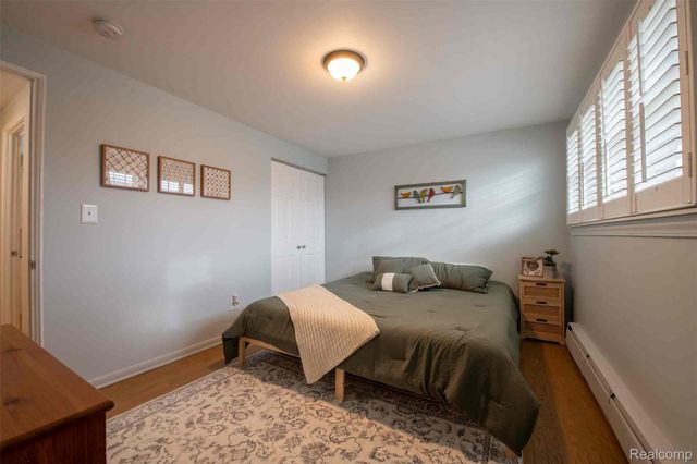 2708 W 13 Mile Road, Royal Oak, MI 48073