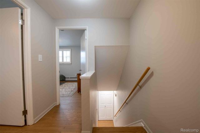 2708 W 13 Mile Road, Royal Oak, MI 48073