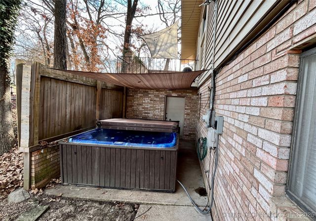 1808 Skyline Place, Bartlesville, OK 74006