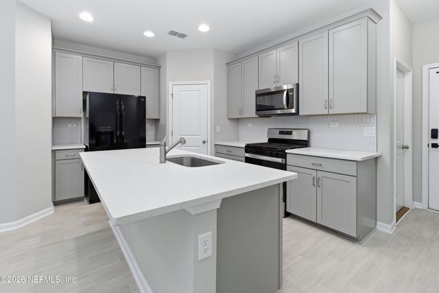 427 BRANDON LAKES Drive, St. Augustine, FL 32092