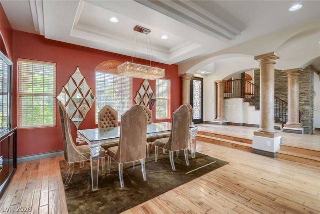 2010 Shenley Court, Las Vegas, NV 89117