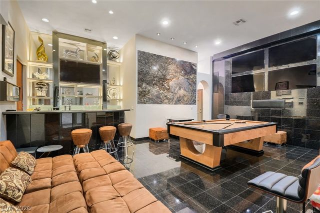 2010 Shenley Court, Las Vegas, NV 89117