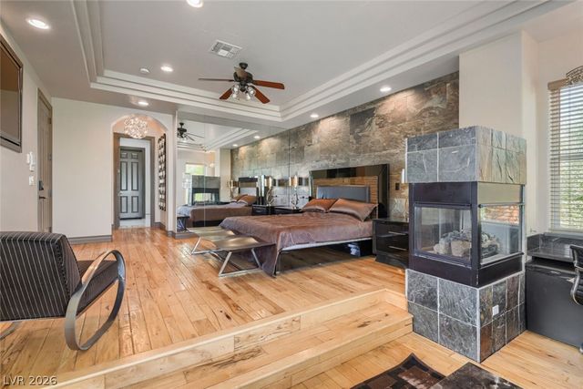 2010 Shenley Court, Las Vegas, NV 89117
