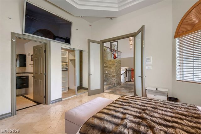2010 Shenley Court, Las Vegas, NV 89117