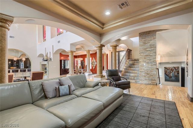 2010 Shenley Court, Las Vegas, NV 89117
