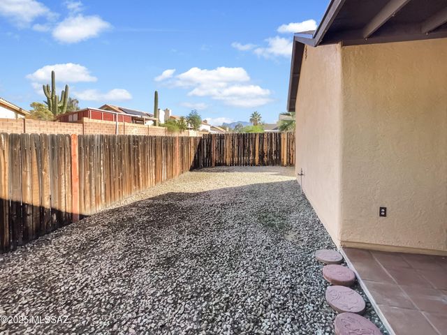4264 W Stagestop Court, Tucson, AZ 85741