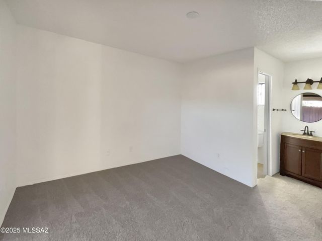 4264 W Stagestop Court, Tucson, AZ 85741