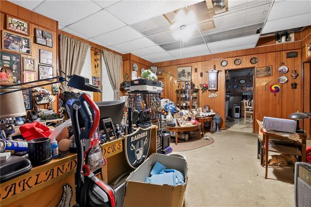 906 Columbia Avenue, Leavenworth, KS 66048
