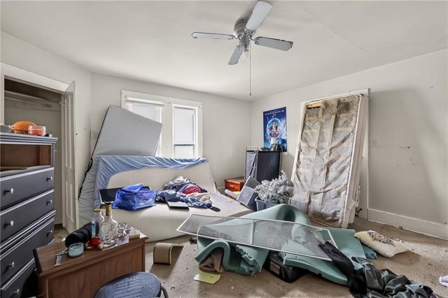 906 Columbia Avenue, Leavenworth, KS 66048