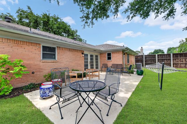 2838 Ermine Way, Farmers Branch, TX 75234