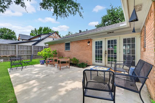 2838 Ermine Way, Farmers Branch, TX 75234