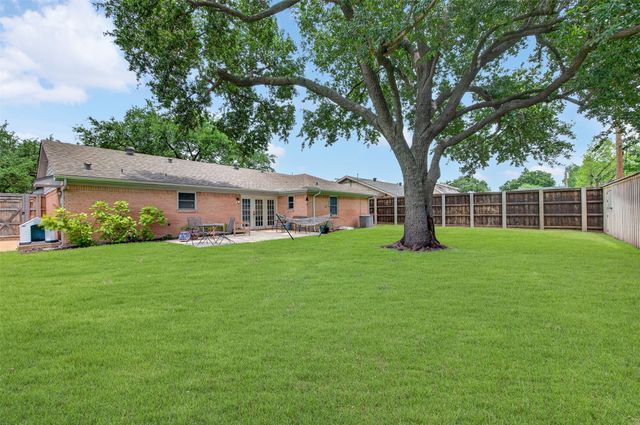 2838 Ermine Way, Farmers Branch, TX 75234