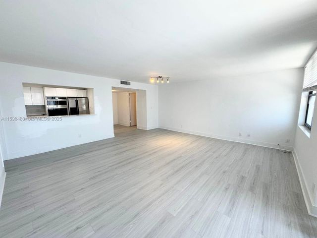 18151 NE 31st Court 1404, Aventura, FL 33160