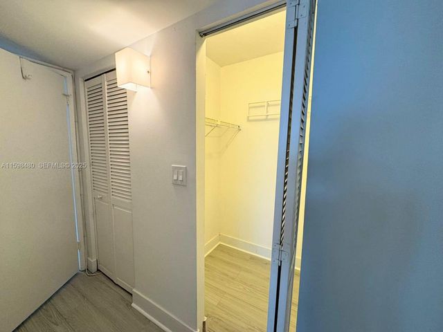 18151 NE 31st Court 1404, Aventura, FL 33160