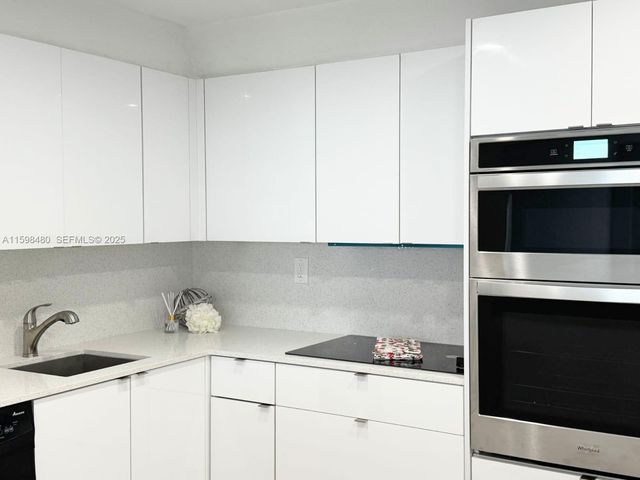 18151 NE 31st Court 1404, Aventura, FL 33160
