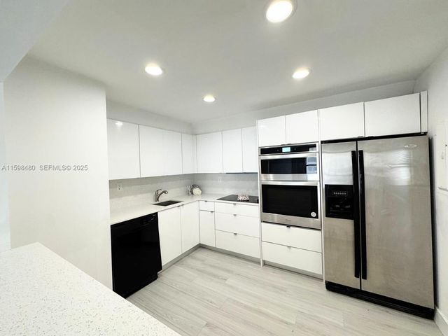 18151 NE 31st Court 1404, Aventura, FL 33160