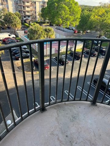 2771 Riverside Drive 503-A, Coral Springs, FL 33065