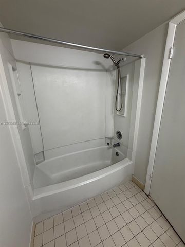 2771 Riverside Drive 503-A, Coral Springs, FL 33065