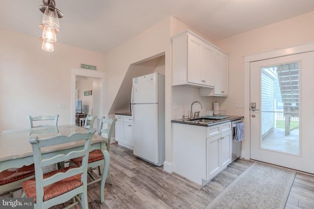 1 ENGLEWOOD RD, Cape May, NJ 08204
