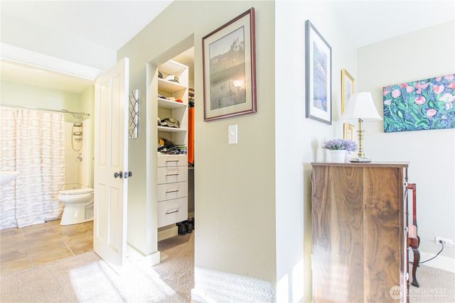 475 Columbia Street, Cathlamet, WA 98612