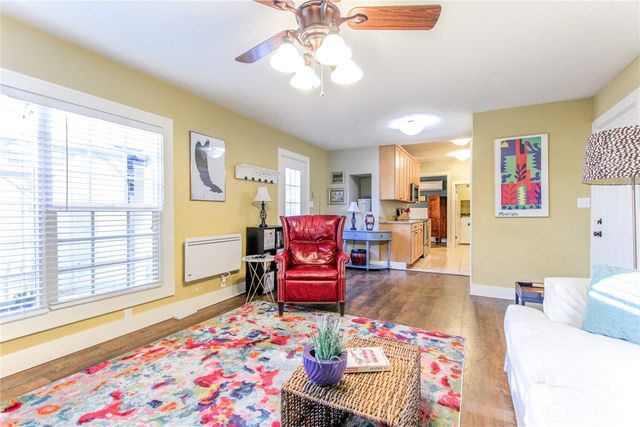 475 Columbia Street, Cathlamet, WA 98612