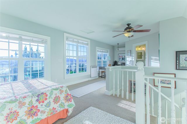 475 Columbia Street, Cathlamet, WA 98612