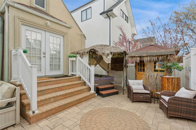 2064 Atlantic Boulevard, Atlantic Beach, NY 11509