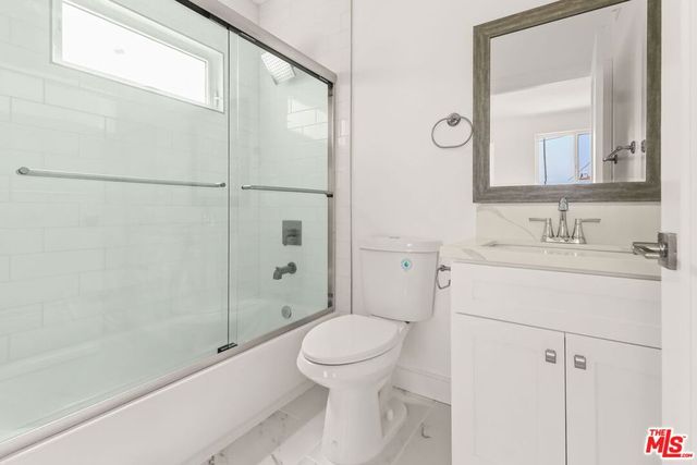 2936 West Boulevard BB, Los Angeles, CA 90016