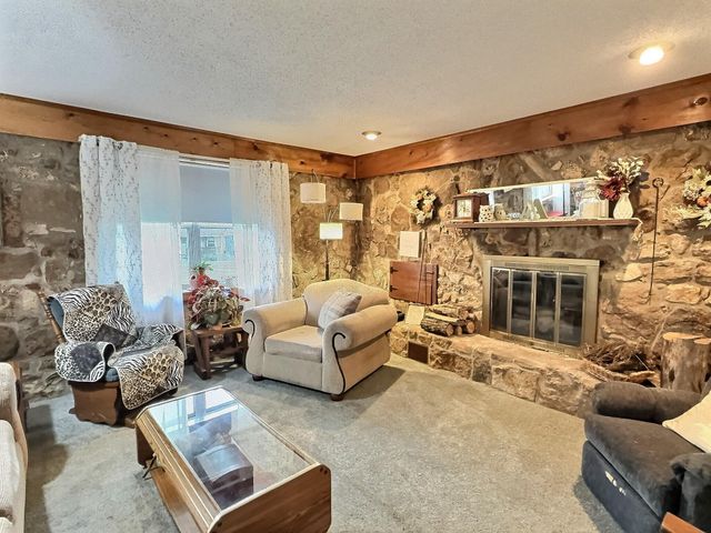 27 Carter 146, Fremont, MO 63941