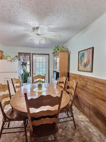 27 Carter 146, Fremont, MO 63941