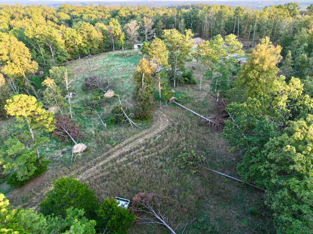 27 Carter 146, Fremont, MO 63941