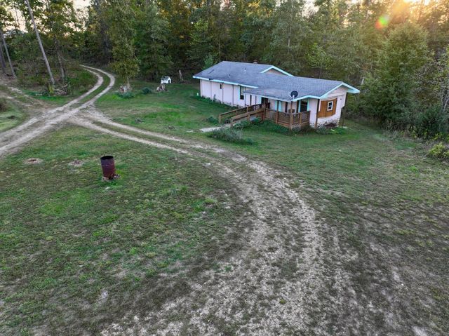 27 Carter 146, Fremont, MO 63941