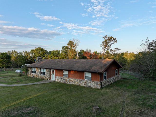 27 Carter 146, Fremont, MO 63941