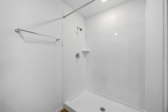 11913 Sweet Apple Lane, Houston, TX 77048