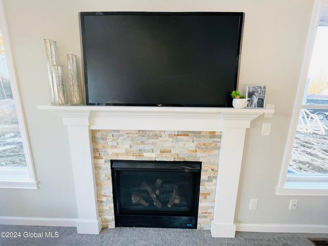 11 Hunter Court, Milton, NY 12020