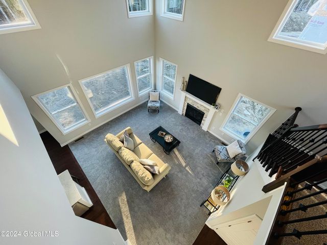 11 Hunter Court, Milton, NY 12020