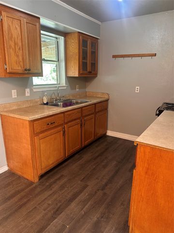 1214 Wolfe City Drive, Greenville, TX 75401